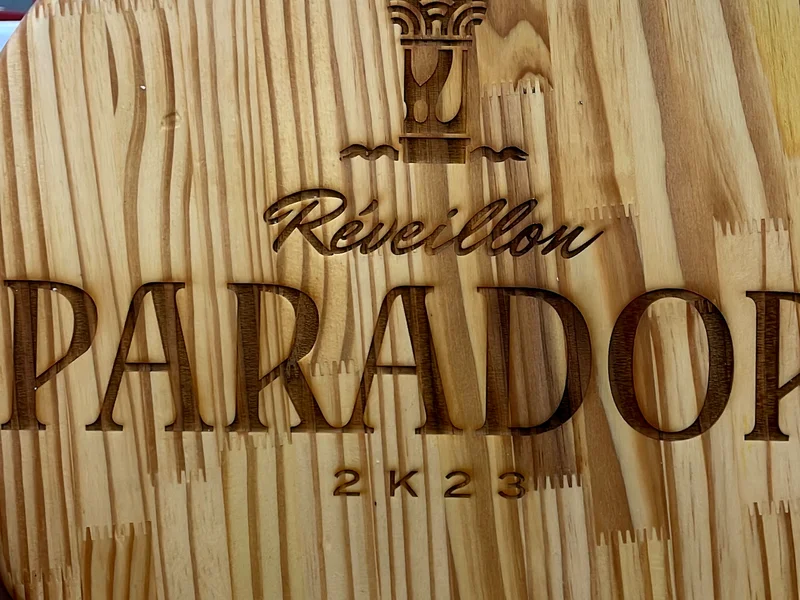 Pórtico & Entrada Réveillon Parador - QSign